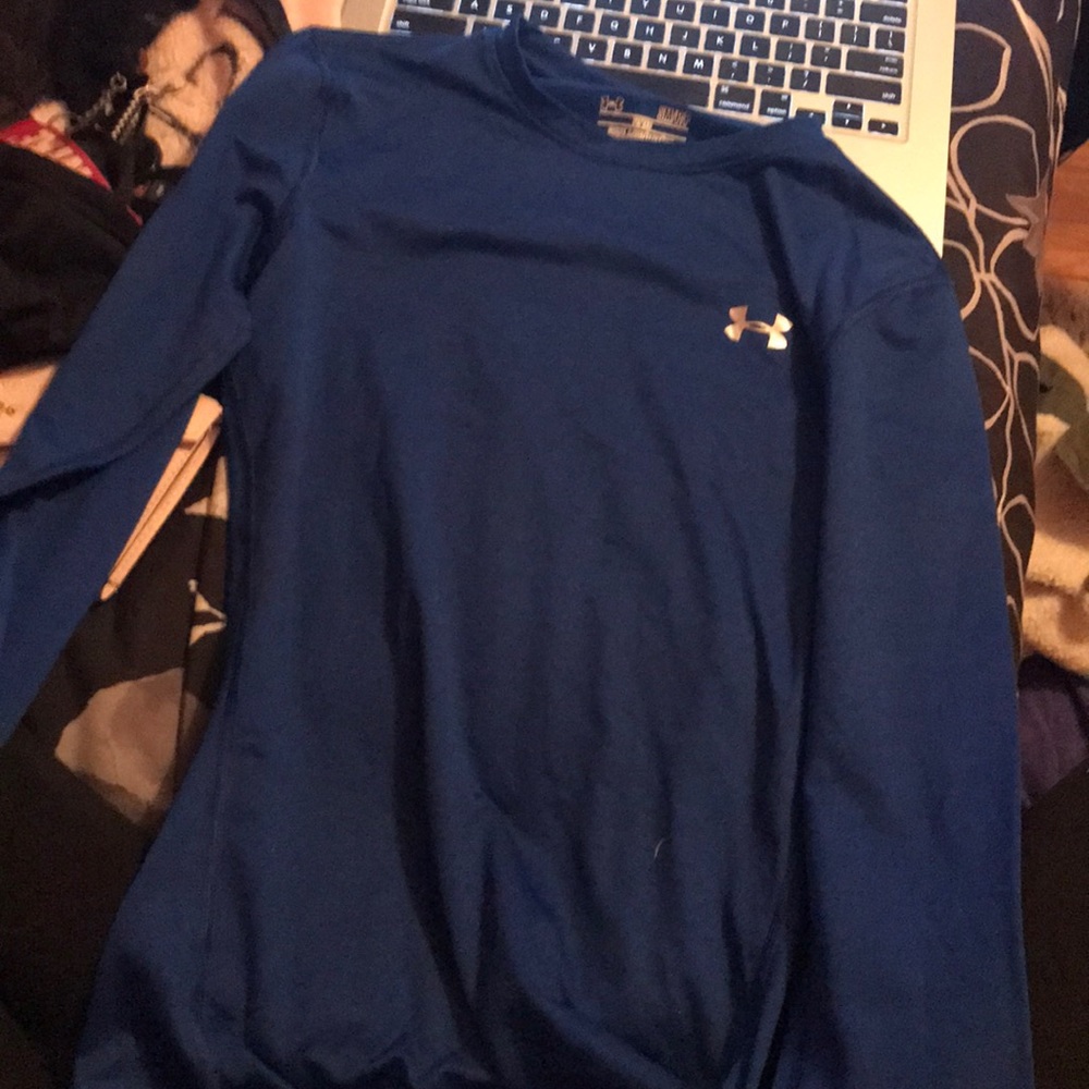 Long sleeve Athletic shirt